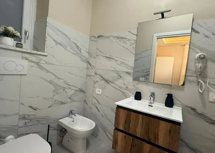 Almas Apartman Tropea